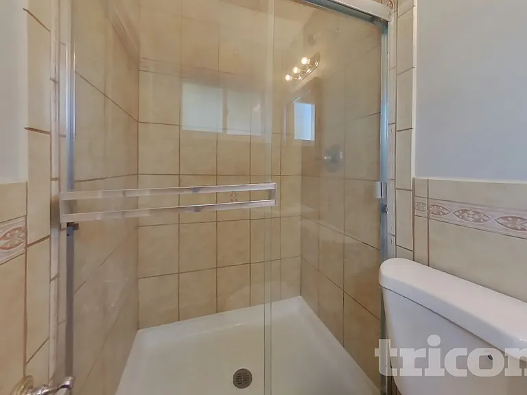240 Benjamin Ave — Photo 9