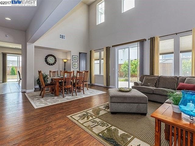 1st image of 4602 La Vina St