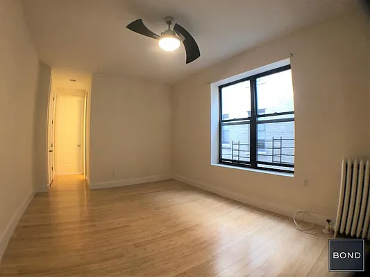 Rented by Bond New York | media 27