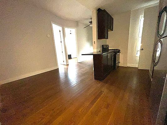 2nd image of 1912 Pacific St #F3