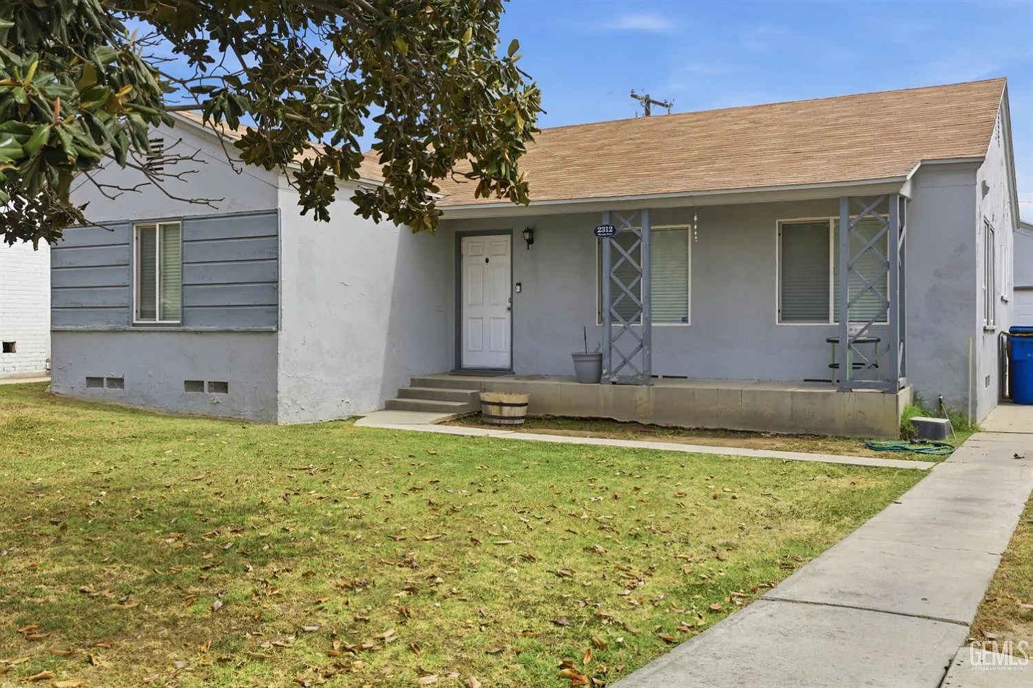 2312 Olympic Dr photo 1