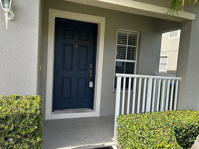 458 Tradition Ln — Photo 2