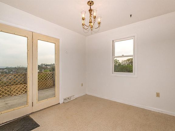 5th image of 245 Heatherwood Dr