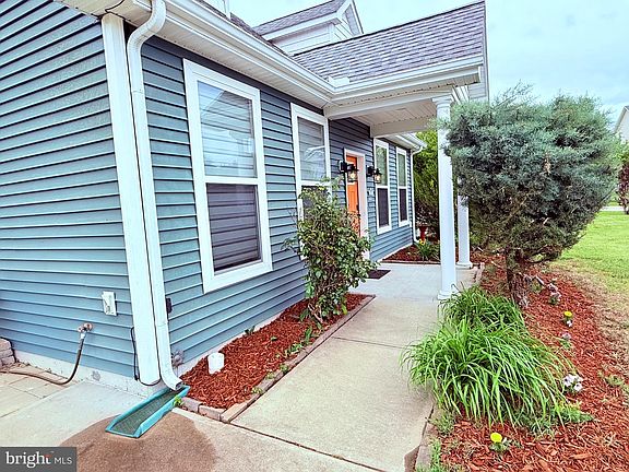 4th image of 123 Briarwood Cir
