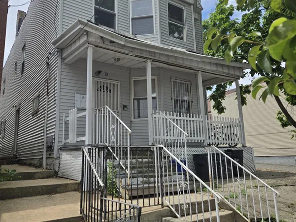19 Oak St #2, Jersey City, NJ 07304