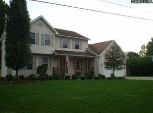 17 Edgewood Ct, Columbiana, OH
