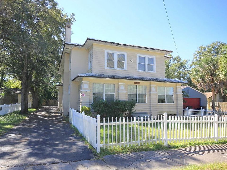 1st image of 909 Pine St APT 6