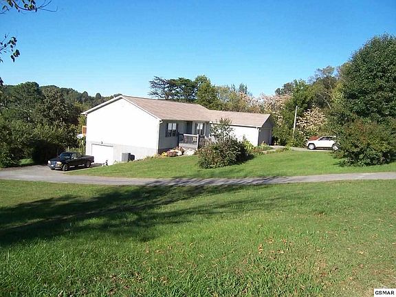 2nd image of 2769 Kentwood Dr