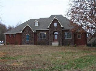 7325 Swift Rd, Greenbrier, TN 37073