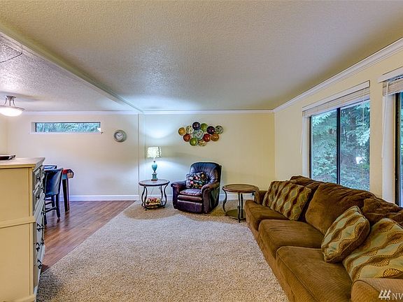 3rd image of 8314 University Point Cir NE