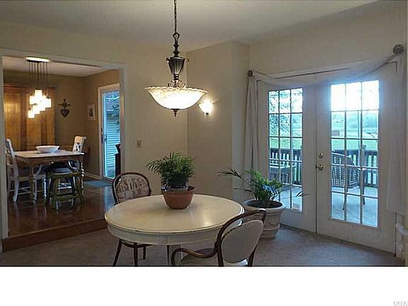 5th image of 6 Glen Abbey Dr