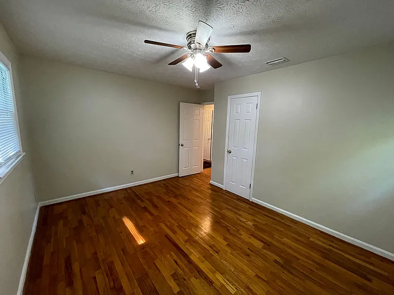 318 Garden Ave SE — Photo 15