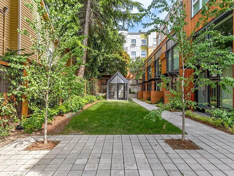 Ori Stone Way Apartments — Photo 43
