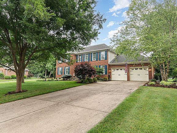 3rd image of 5860 Windsong Ct