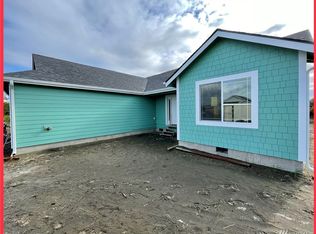 1082 Crestshire Loop SW, Ocean Shores, WA 98569