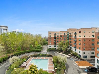 165 Cottage St APT 613, Chelsea, MA, 02150