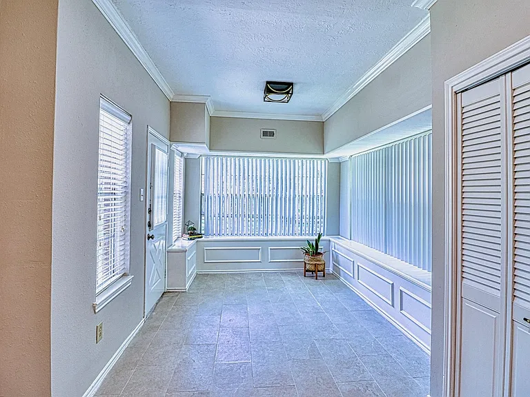 427 Birch Hill Dr — Photo 12