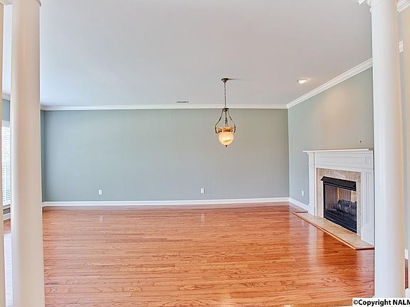 4th image of 3110 Waterman Dr SE