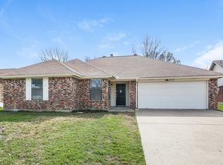 8137 Camelot Rd, Fort Worth, TX 76134
