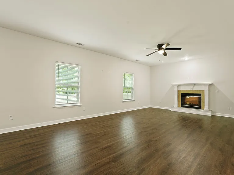 168 Green Paddock Cir — Photo 23