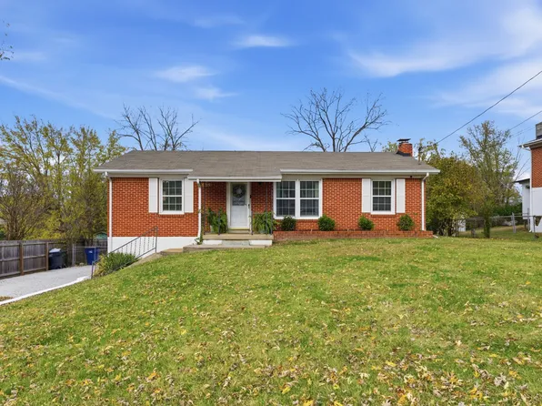 105 Gardendale Dr, Columbia, TN 38401