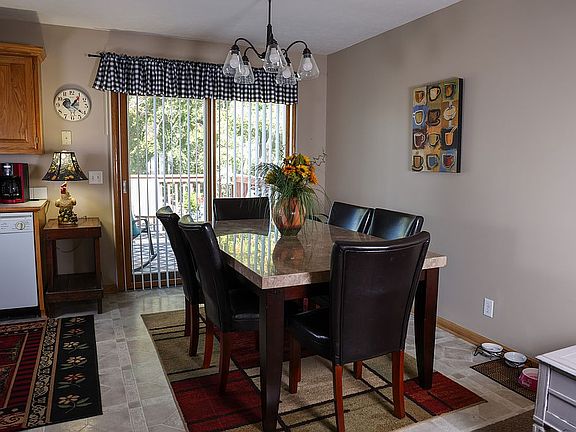 4th image of 1742 Avenue F