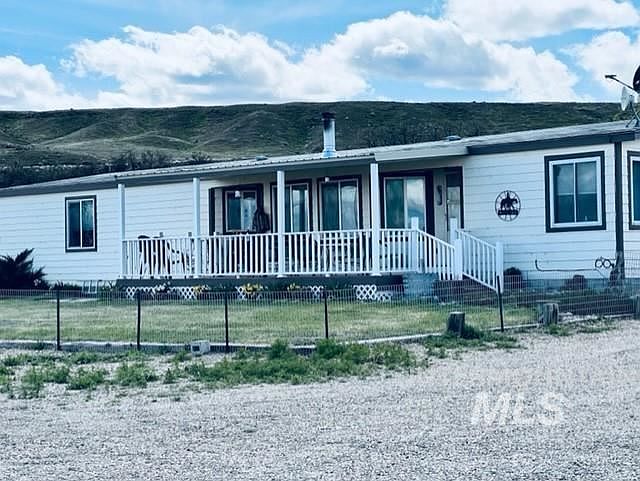 1st image of 2545 Mitchell Butte Rd