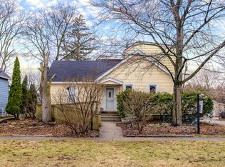 818 Bach St, Northbrook, IL 60062