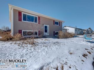 422 Buena Vista St, EVANSVILLE, WY 82636