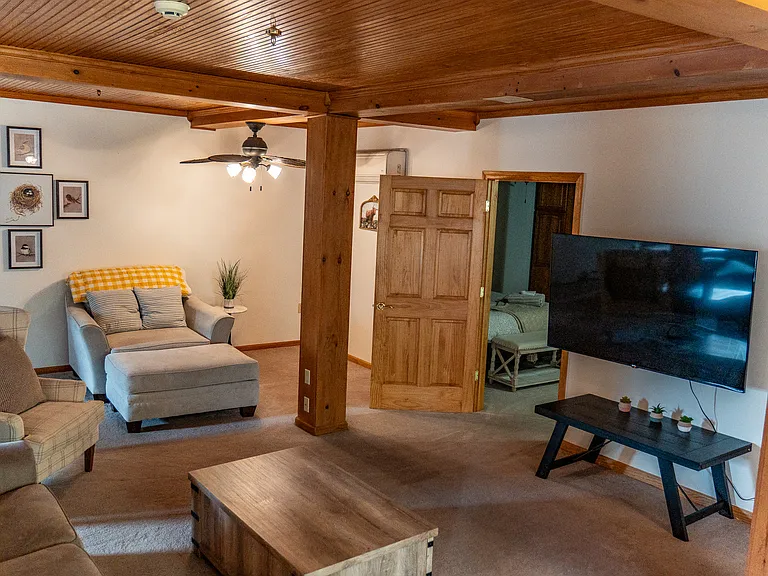 21 Ridge St #2 — Photo 3