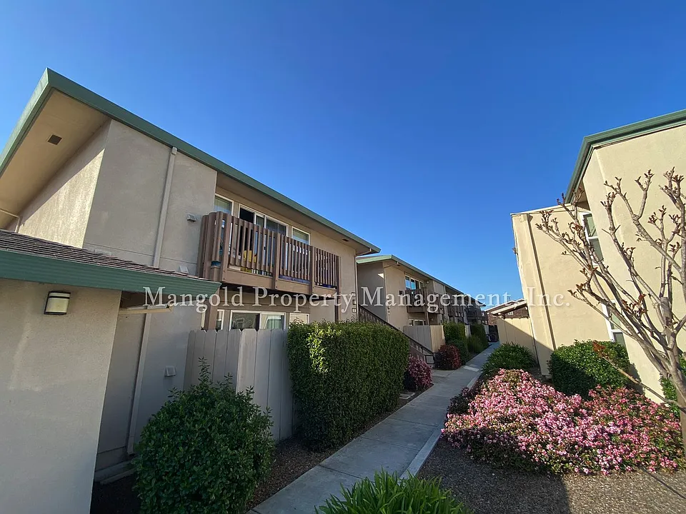 Sunset Park Apartments
