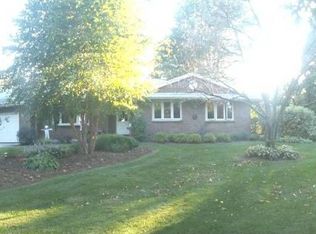 9436 Oscaree Dr, Rockford, IL 61103