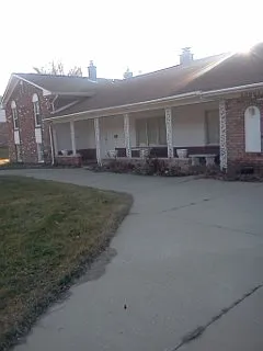 25501 Lois Ln photo 1