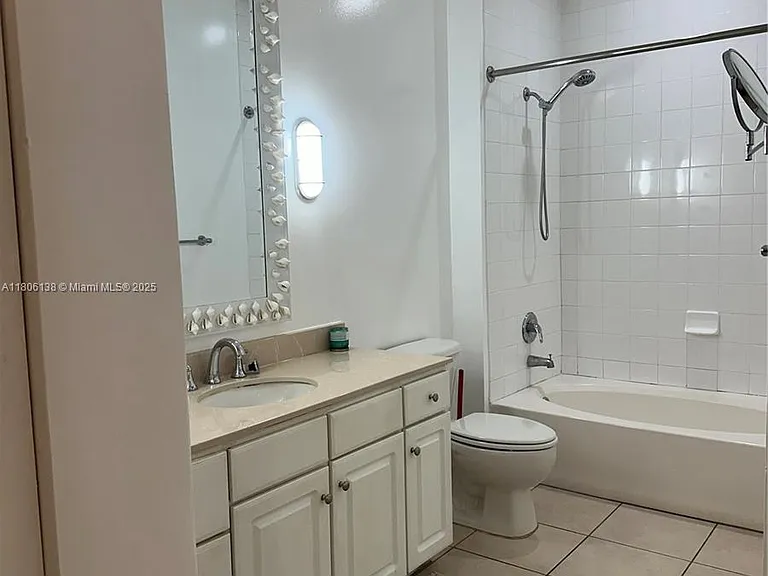 2001 Biscayne Blvd #3503 — Photo 19