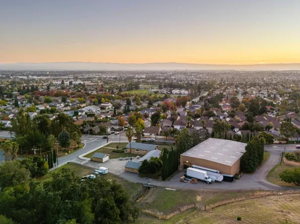 1995 Old Calaveras Rd, Milpitas, CA 95035
