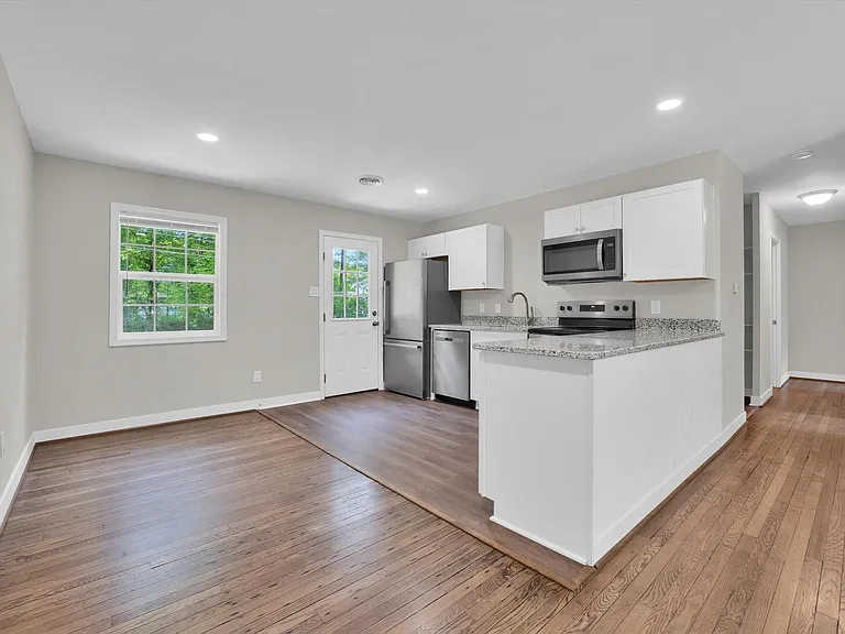 Labrook Dr — Photo 5