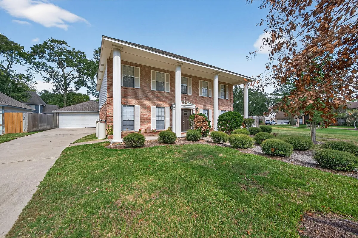 Building Photo - 3602 Blue Cypress Dr