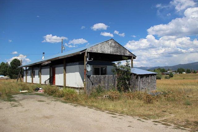 2nd image of 13882 Highway 55