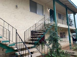 669 N Cypress St, Woodlake, CA 93286
