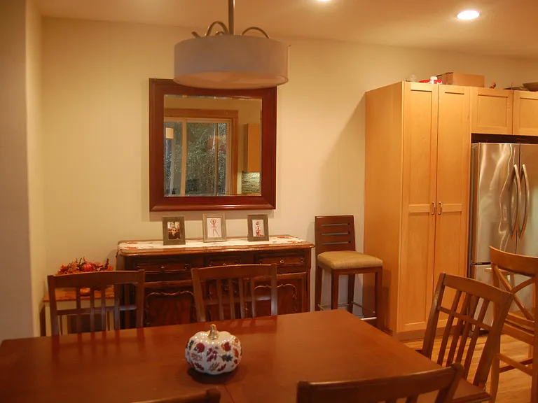 Dining Area with Buffet Nook.