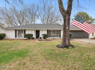 1519 Twin Oaks Dr, Clinton, MS 39056