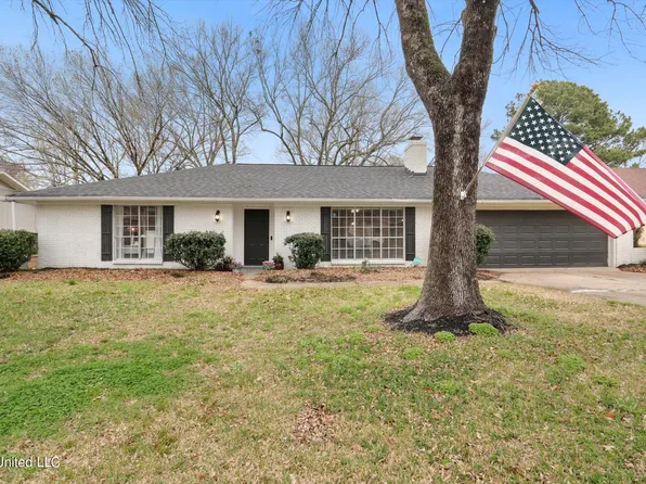 1519 Twin Oaks Dr, Clinton, MS 39056
