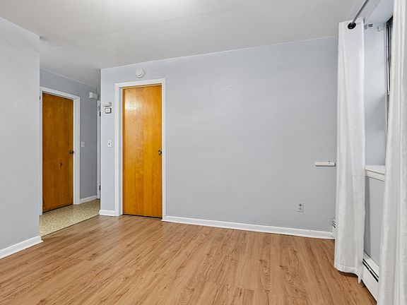 4th image of 409 69th St
