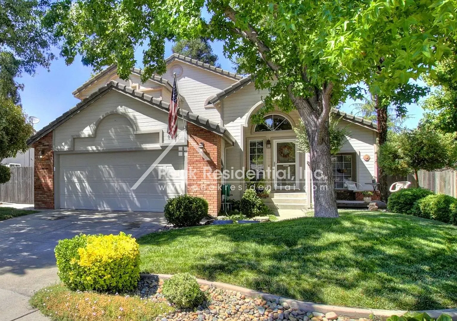 Updated Rocklin 4bd/3ba Home with RV Access! — Photo 1