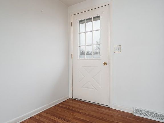 5th image of 1231 Van Stone Dr