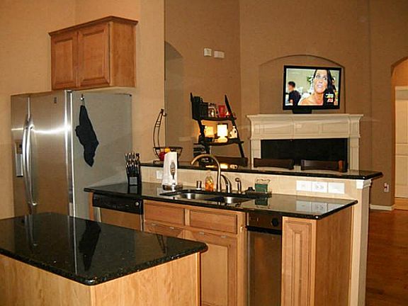 4th image of 7117 Desert Willow Dr