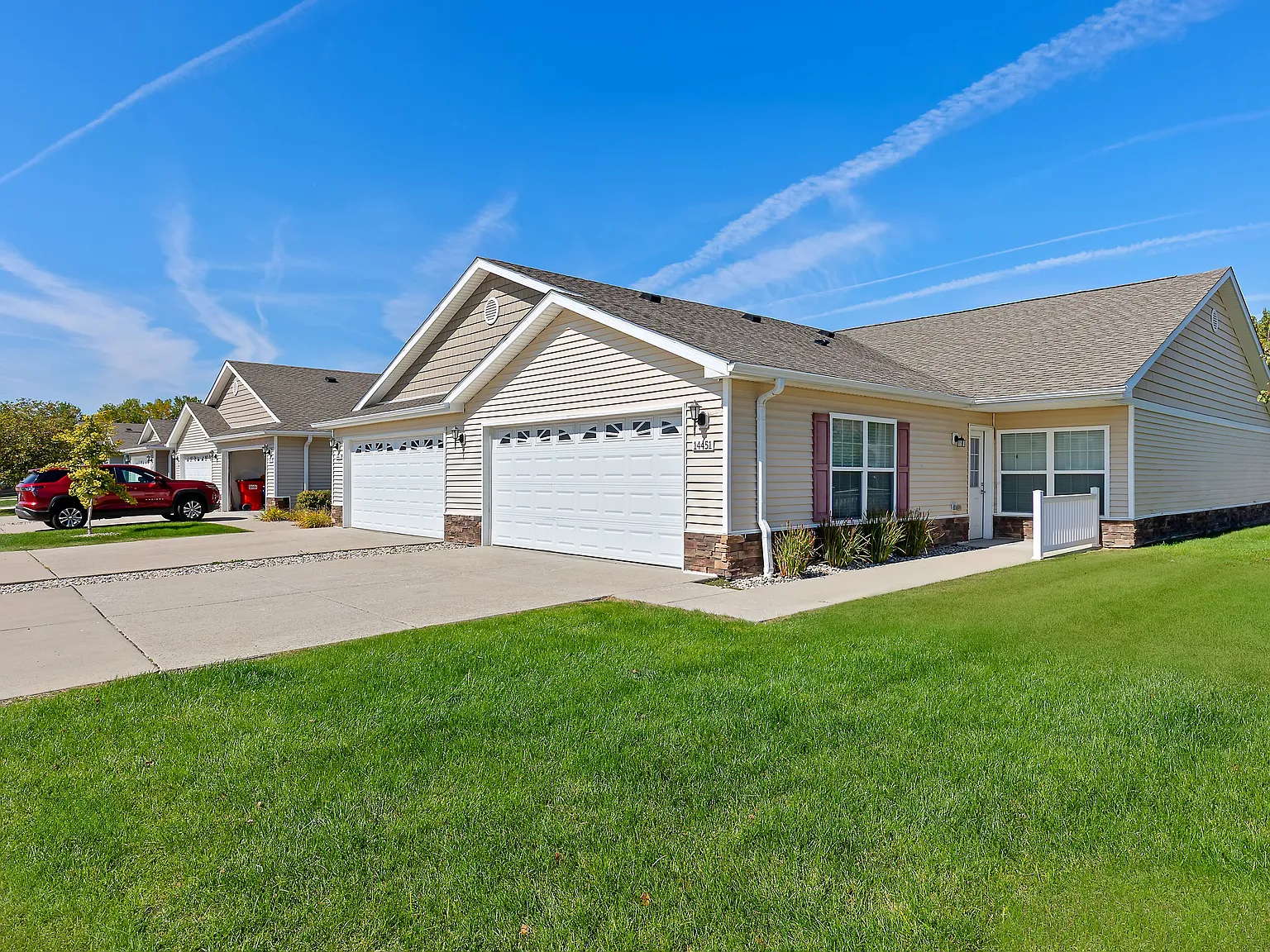 Redwood Shelby Township — Photo 2