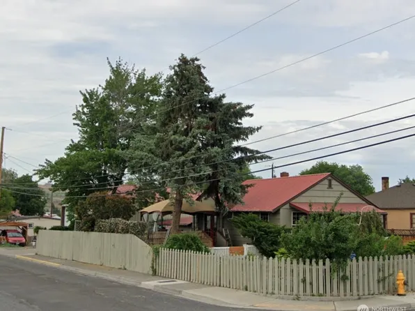 310 4th Avenue SE, Soap Lake, WA 98851