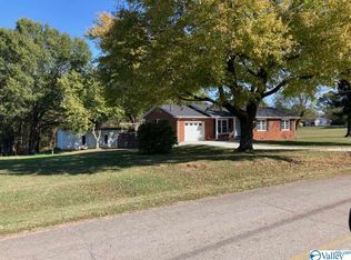 360 Bevills Church Rd, Hazel Green, AL 35750