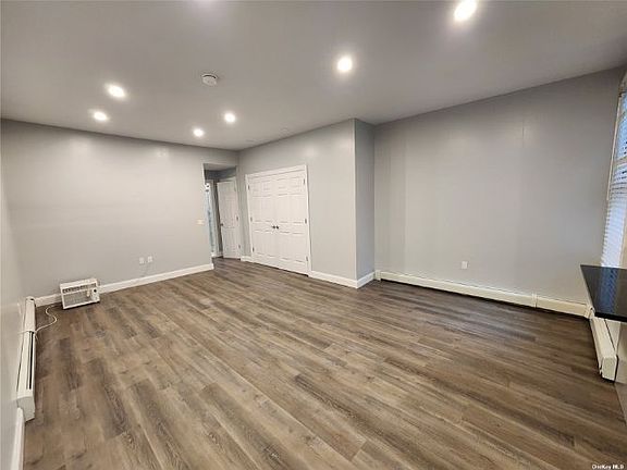 4th image of 224-40 Braddock Ave